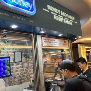 maxmoney mid valley
