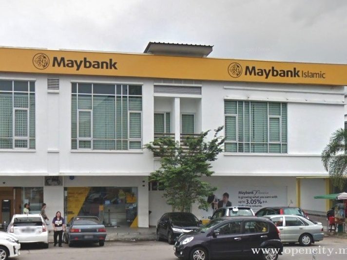 maybank kulai