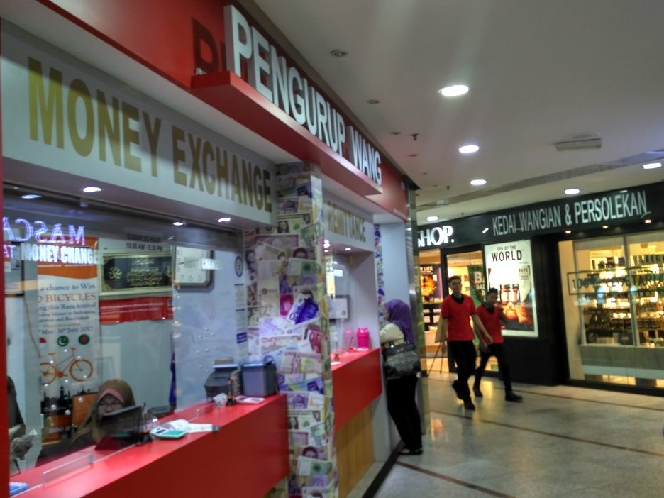 roz money changer lotus mutiara damansara